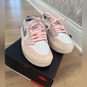 Nike Air Jordanan elevate low sneakers